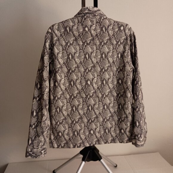 Urban Outfitters Gray and White Snake Skin Print Barn Coat Jacket Women’s Size S - Picture 15 of 15
